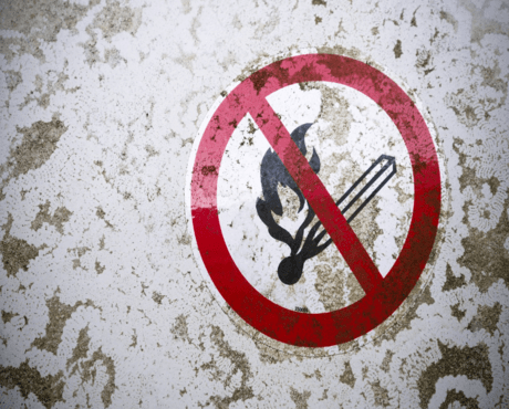 What does a fire extinguisher sign mean